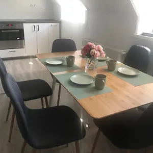 Apartament Sara Maganszallashely